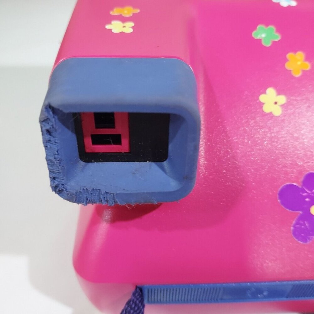 Polaroid 600 Pink Barbiecore Throwback Instant Film Camera Tested 1990's - Picture 6 of 7
